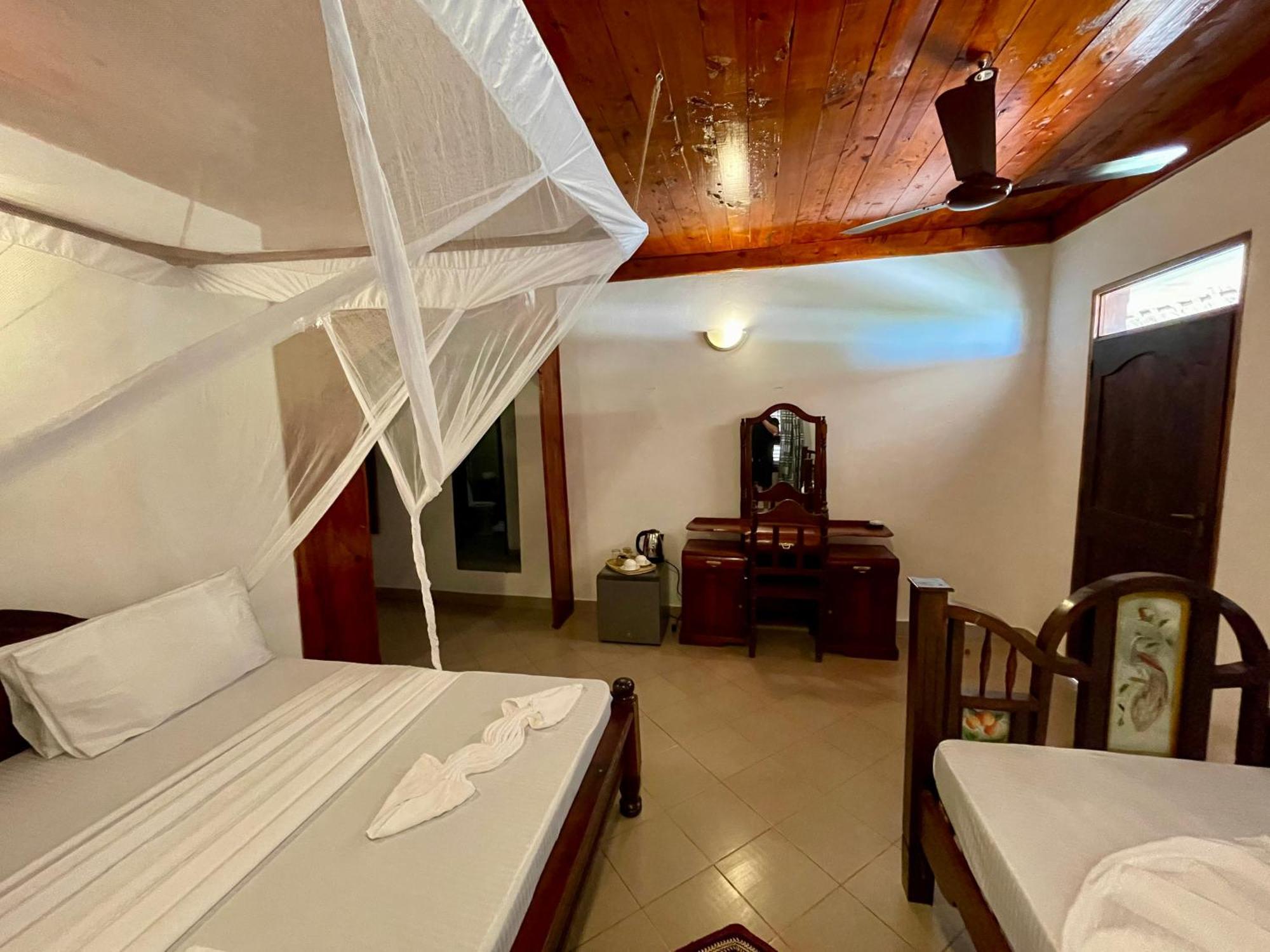 Mambo Ocean Resort Пвани-Мчангани Экстерьер фото
