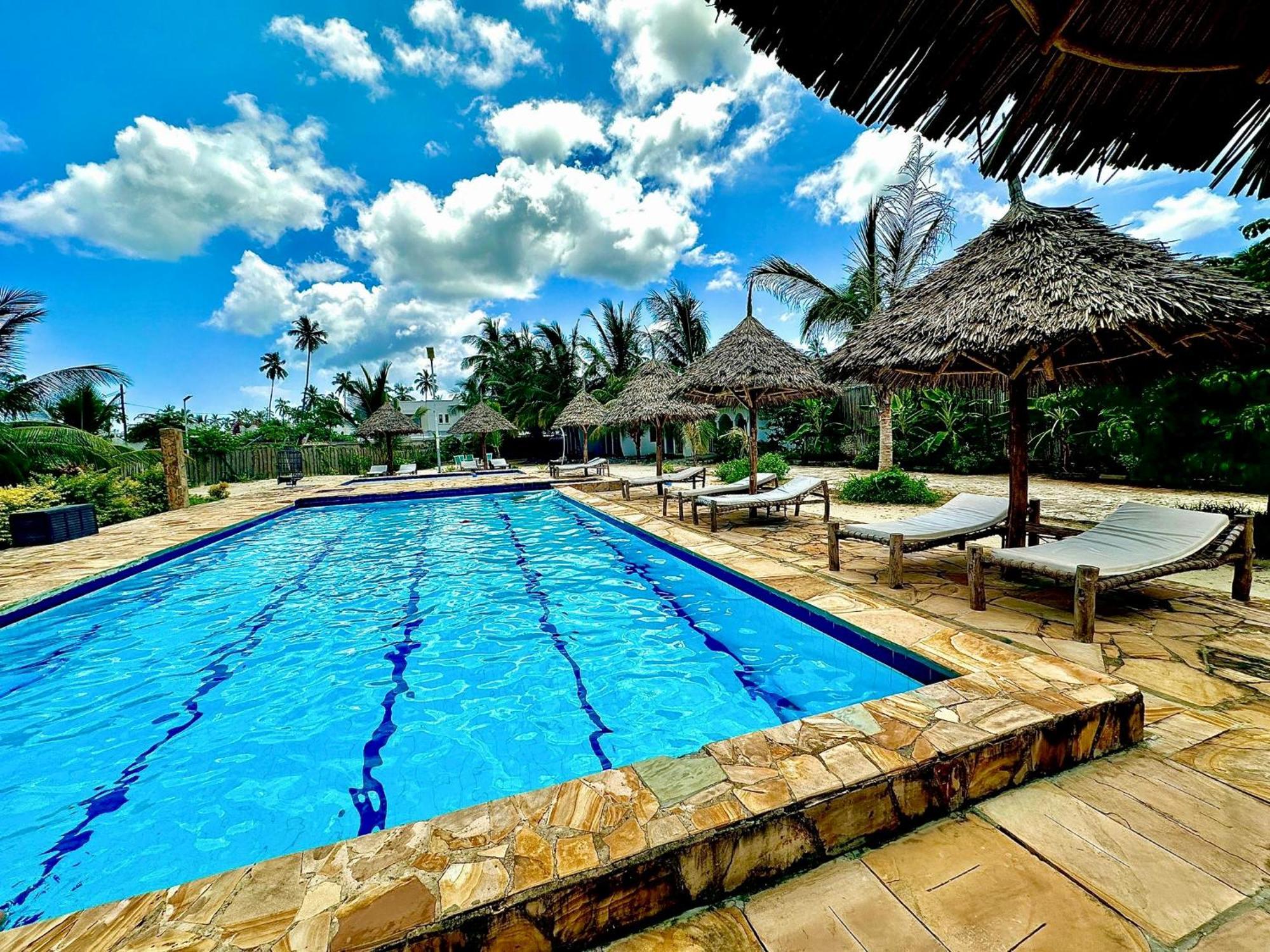 Mambo Ocean Resort Пвани-Мчангани Экстерьер фото