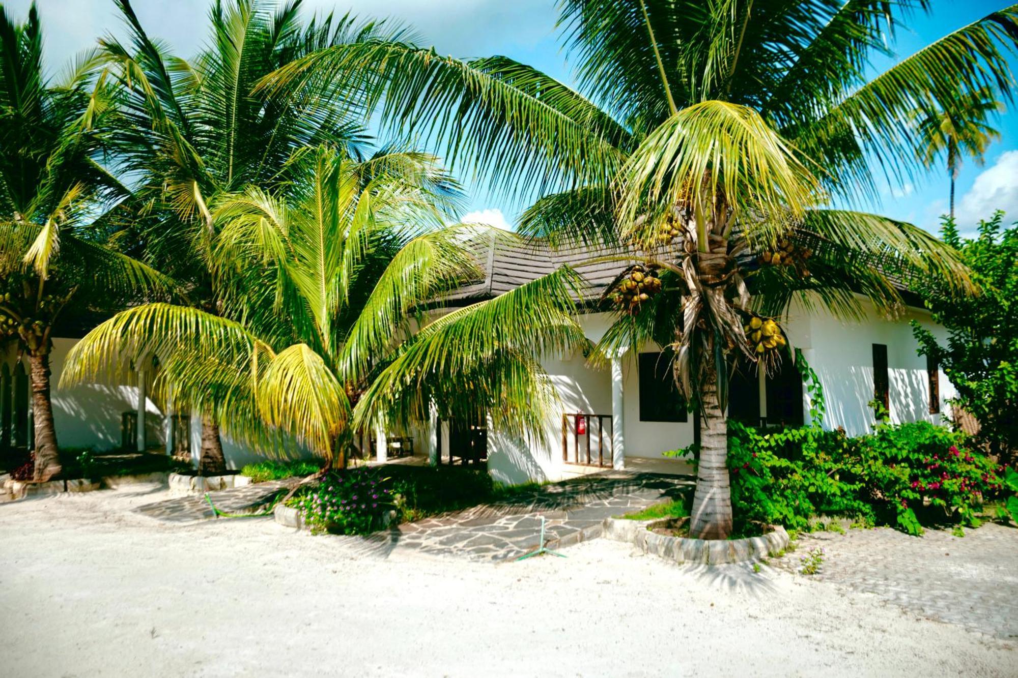 Mambo Ocean Resort Пвани-Мчангани Экстерьер фото