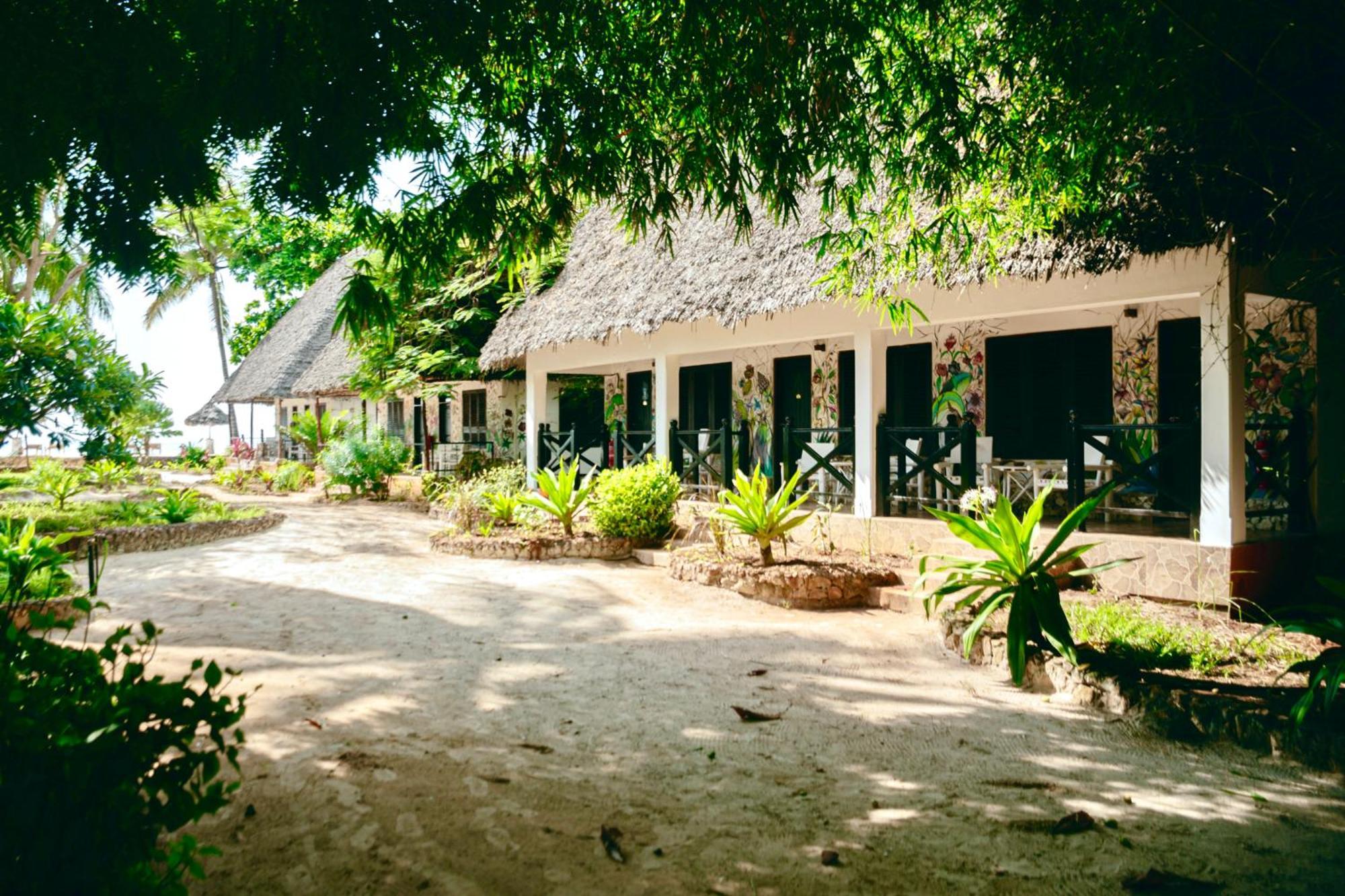 Mambo Ocean Resort Пвани-Мчангани Экстерьер фото