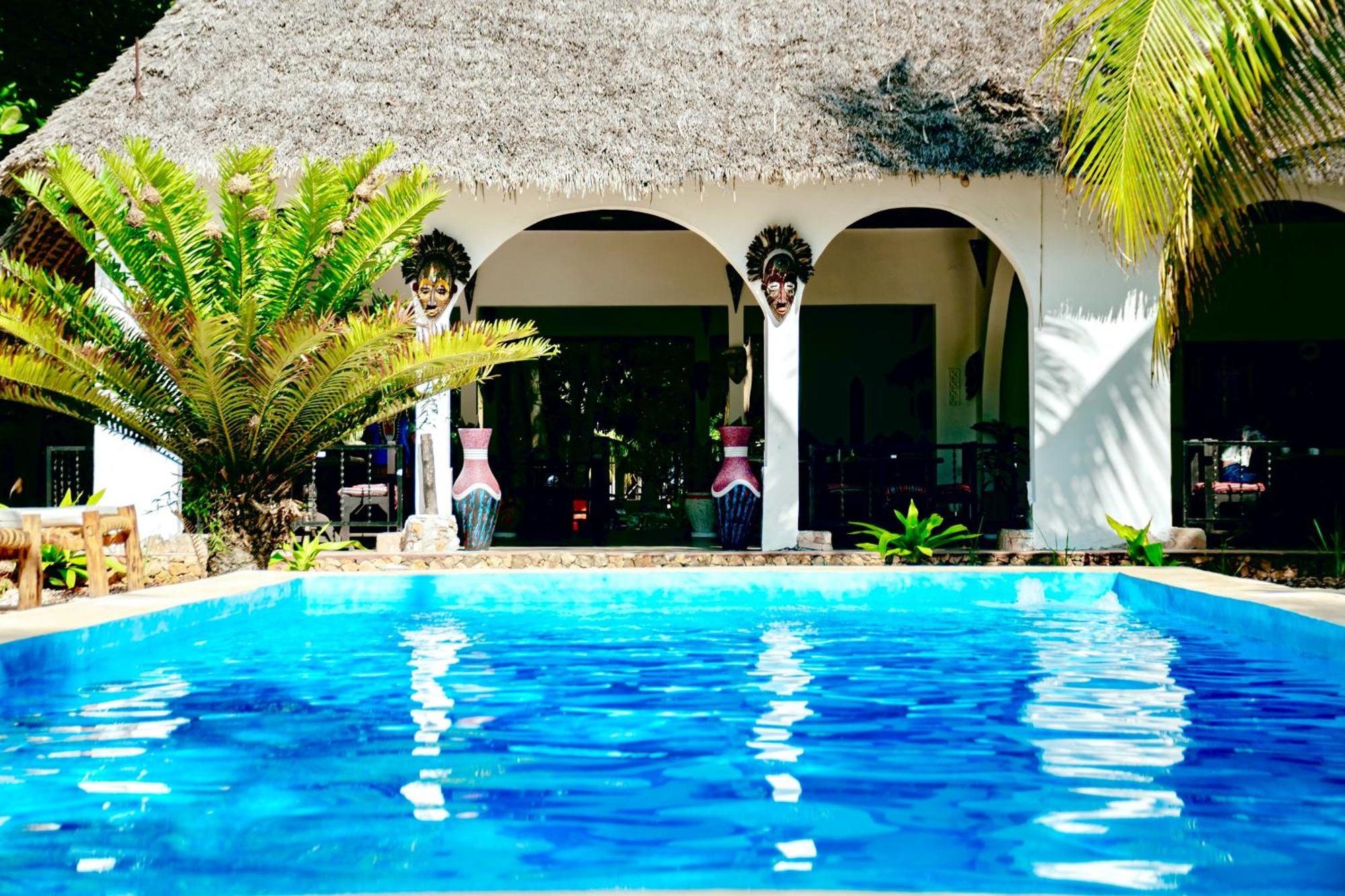 Mambo Ocean Resort Пвани-Мчангани Экстерьер фото