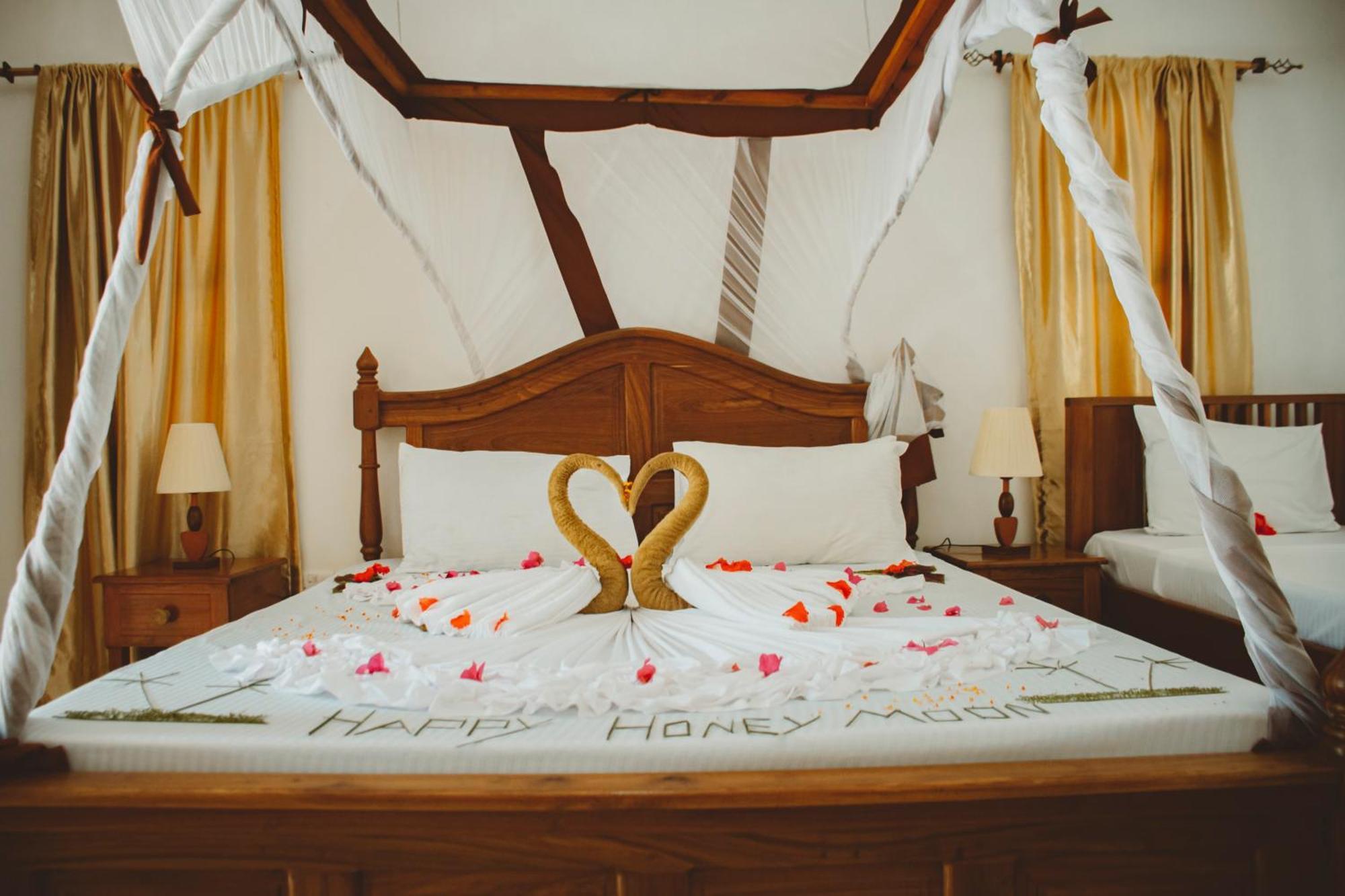 Mambo Ocean Resort Пвани-Мчангани Экстерьер фото