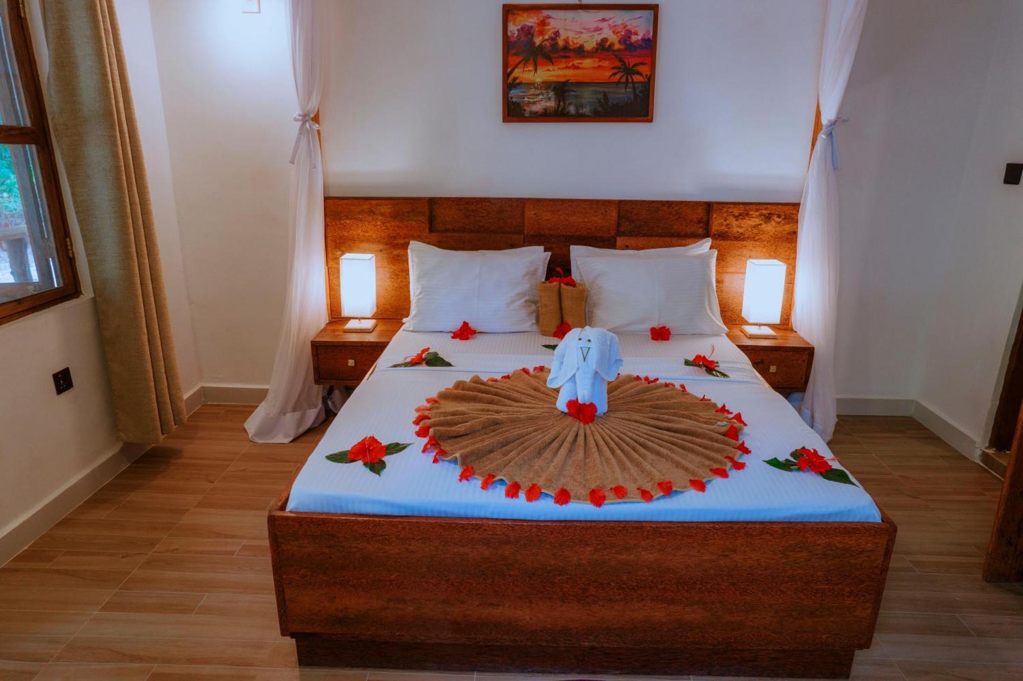 Mambo Ocean Resort Пвани-Мчангани Экстерьер фото