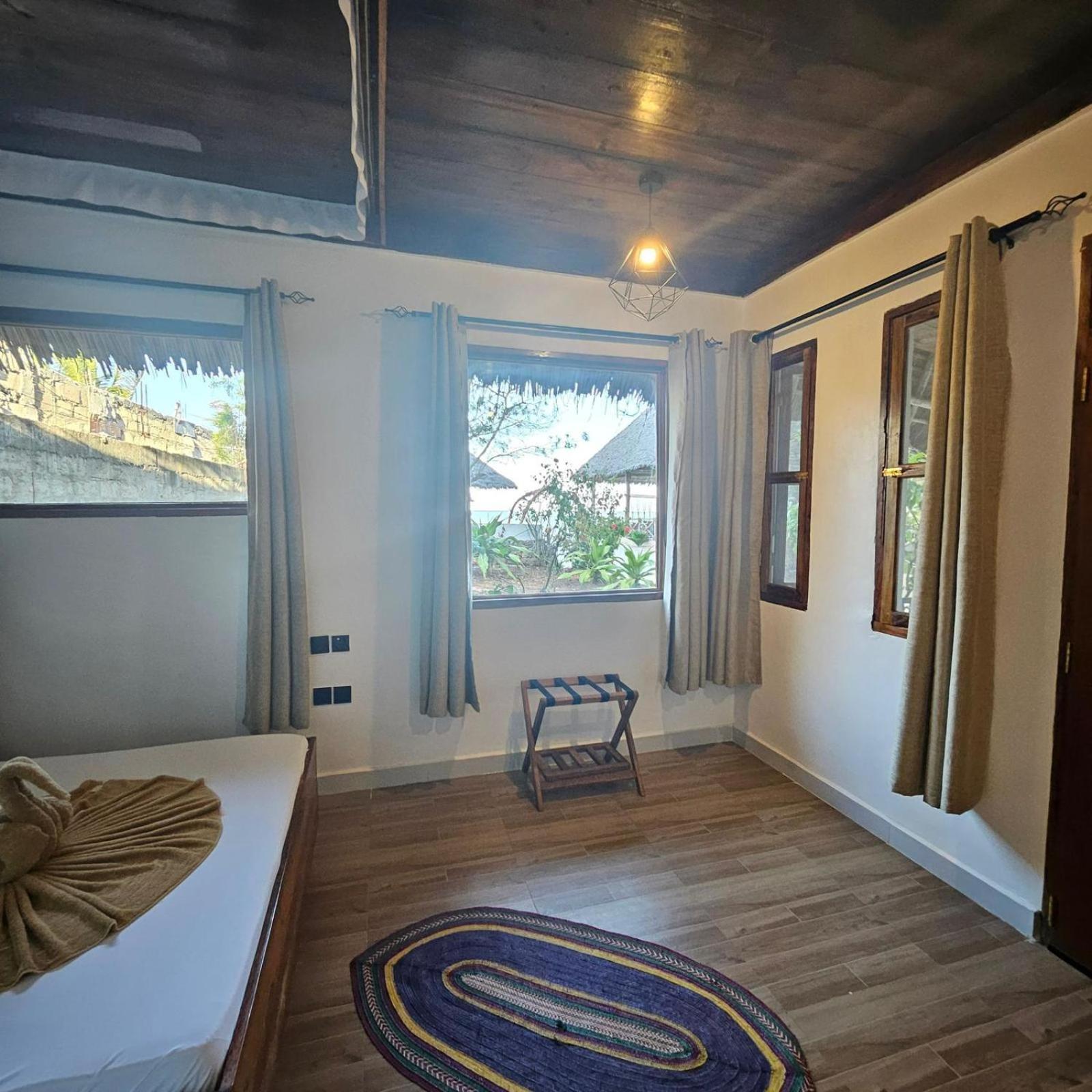 Mambo Ocean Resort Пвани-Мчангани Экстерьер фото